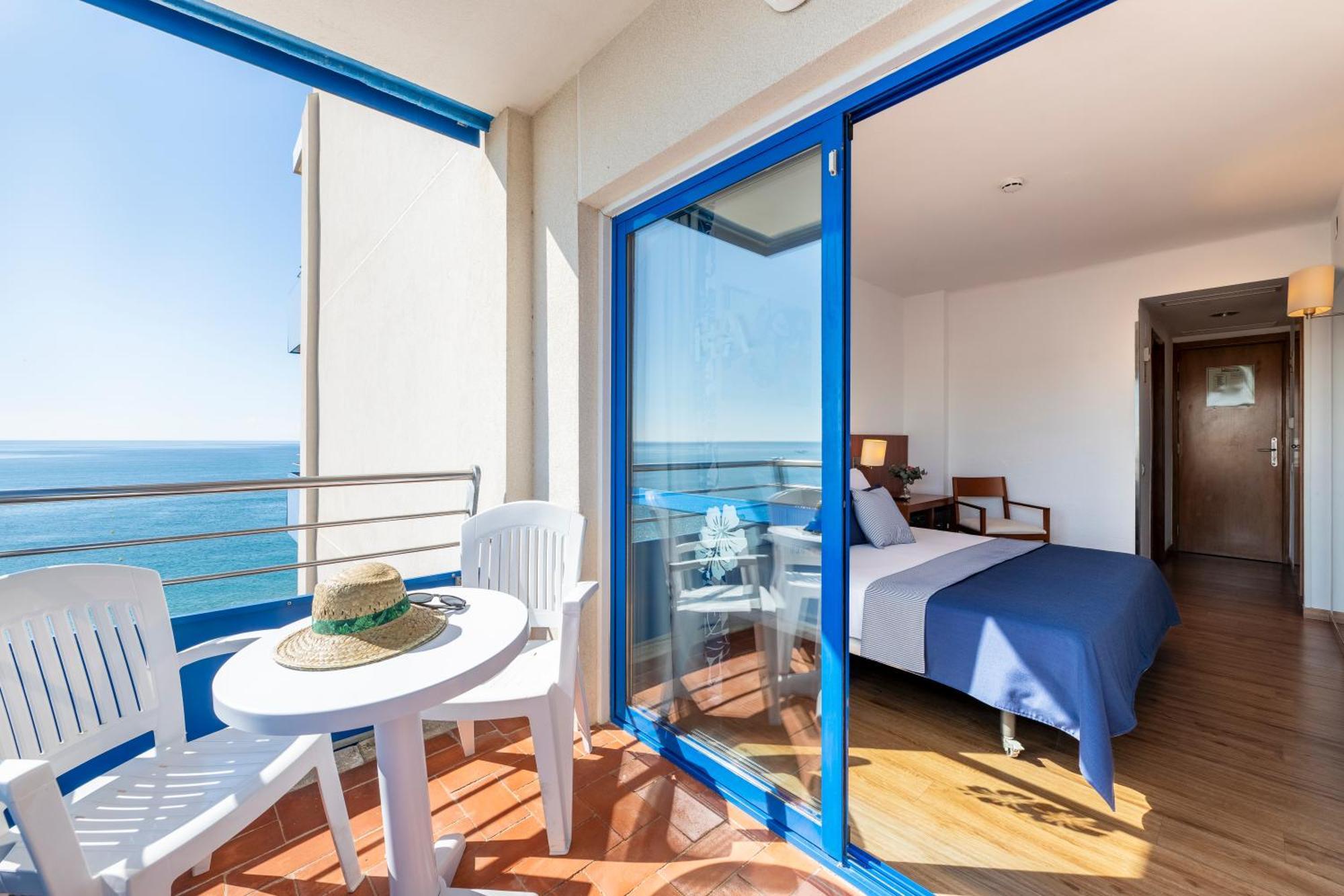 Chambre Double Supérieure (2 Adultes)